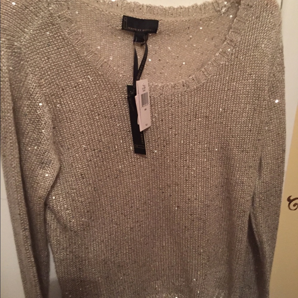 Women’s NWT silver and glitter l/s top size med